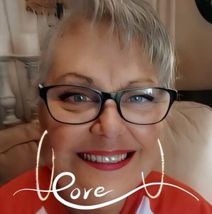 Meet your Posher, Sherry